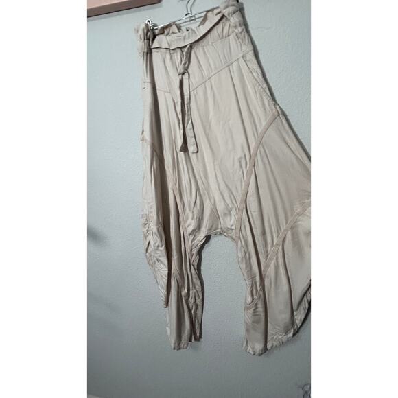NEW Free People Head Start Harem Pants Cashmere Beige Small Oversized Tulip Hem - Picture 8 of 9